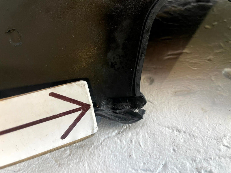 Load image into Gallery viewer, 2022-2024 HYUNDAI IONIQ 5 RIGHT SIDE SKIRT ROCKER PANEL MOLDING BLACK # 108861
