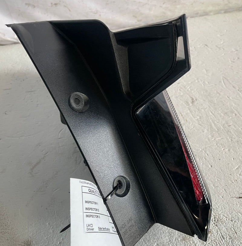 Load image into Gallery viewer, 2022-2026 HYUNDAI TUCSON REAR RIGHT PASSENGER SIDE OUTER TAILLIGHT LAMP # 113720
