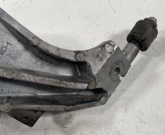2017-2022 INFINITI Q60 FRONT LEFT SIDE ENGINE MOUNT SUPPORT BRACKET 3.0L