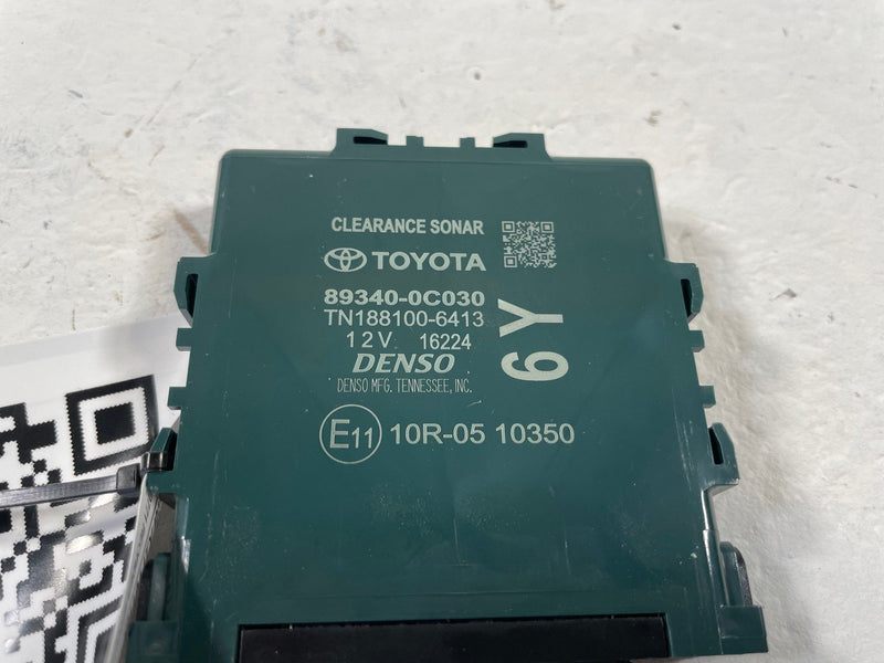 Load image into Gallery viewer, 2022 - 2025 TOYOTA TUNDRA SEQUOIA CLEARANCE SONAR CONTROL MODULE UNIT # 108523
