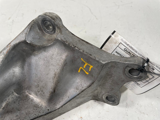 2017-2022 INFINITI Q60 FRONT LEFT SIDE ENGINE MOUNT SUPPORT BRACKET 3.0L