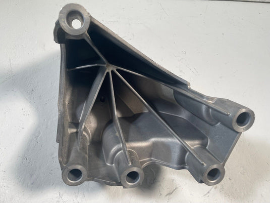2019-2023 GENESIS G70 FRONT LEFT SIDE ENGINE MOUNT SUPPORT BRACKET 2.0L
