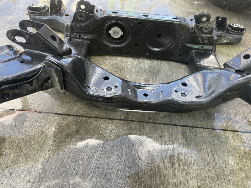 Load image into Gallery viewer, 20-25 FORD EXPLORER REAR UNDERCARRIAGE SUBFRAME CROSSMEMBER CRADLE 2.3L # 111106
