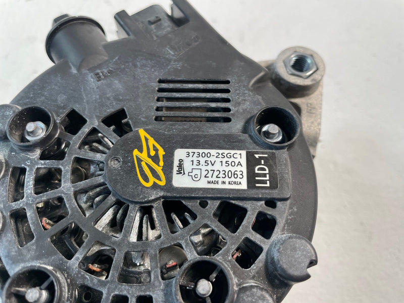 Load image into Gallery viewer, 21-26 HYUNDAI SONATA SANTA FE ENGINE ALTERNATOR GENERATOR ASSEMBLY 2.5L # 106928
