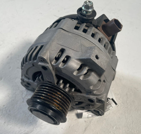 2019-2023 GENESIS G70 ENGINE ALTERNATOR GENERATOR ASSEMBLY 13.5V 2.5L