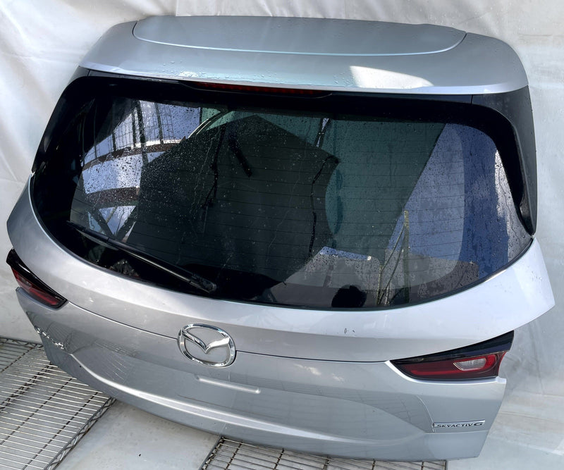 Load image into Gallery viewer, MAZDA CX-5 REAR TRUNK LID DECK TAIL GATE HATCH ASSEMBLY SILVER 45P 17-25 #113799
