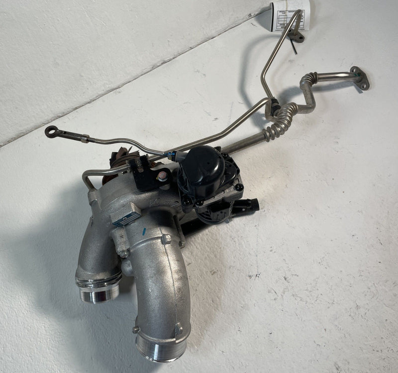 Load image into Gallery viewer, 2021 - 2026 HYUNDAI SANTA FE ENGINE EXHAUST MANIFOLD TURBOCHARGER 2.5L #106926
