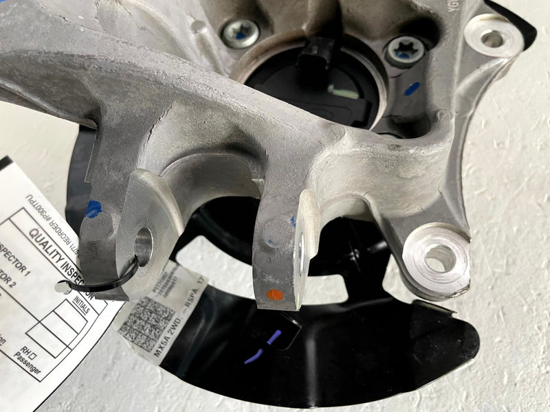 Load image into Gallery viewer, 21-26 HYUNDAI SANTA FE FWD REAR LEFT SPINDLE KNUCKLE W/ WHEEL HUB 2.5L # 111292
