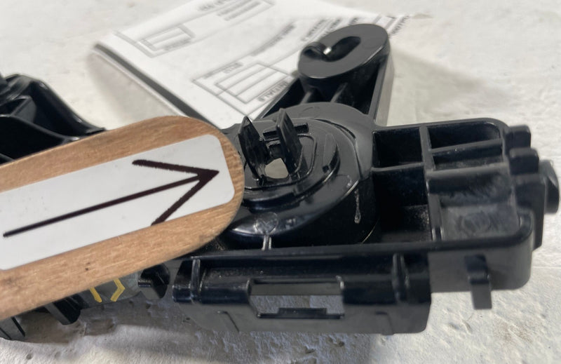 Load image into Gallery viewer, 2022 - 2026 TOYOTA TUNDRA SEQUOIA FRONT LEFT DRIVER SIDE BUMPER BRACKET # 108376
