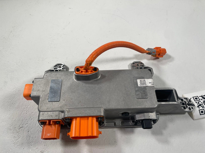 Load image into Gallery viewer, 2025 - 2026 HYUNDAI IONIQ 5 AWD HIGH VOLTAGE JUNCTION BOX CONTROL UNIT # 112561
