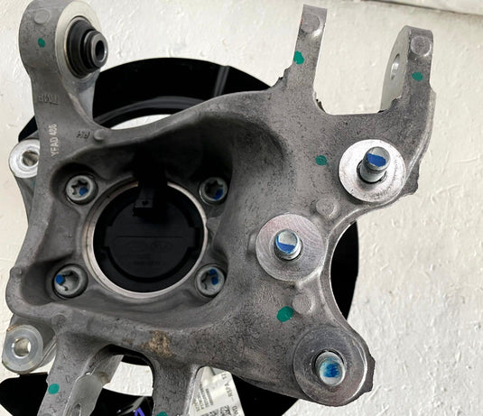 21-26 HYUNDAI SANTA FE FWD REAR RIGHT SPINDLE KNUCKLE W/ WHEEL HUB 2.5L