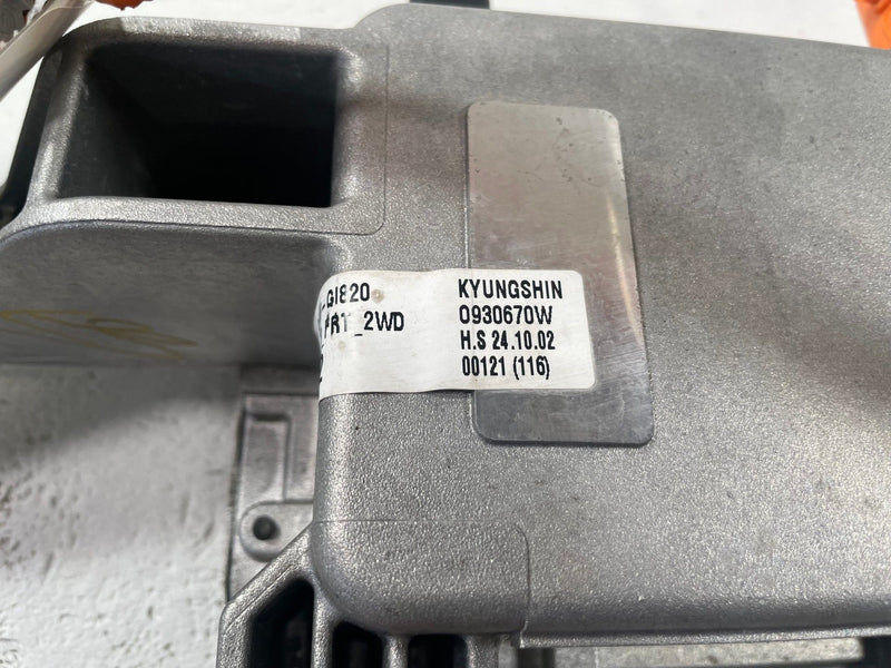 Load image into Gallery viewer, 2025 - 2026 HYUNDAI IONIQ 5 AWD HIGH VOLTAGE JUNCTION BOX CONTROL UNIT # 112561
