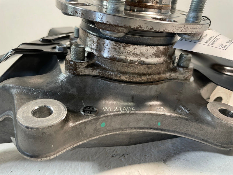 Load image into Gallery viewer, 2021-2025 HYUNDAI SANTA FE FRONT LEFT SIDE SPINDLE KNUCKLE W/BEARING HUB #106932
