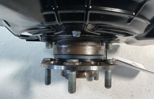 2021-2025 HYUNDAI SANTA FE FRONT LEFT SIDE SPINDLE KNUCKLE W/BEARING HUB