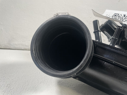 2020 - 2024 FORD EXPLORER INTERCOOLER AIR INLET HOSE TUBE PIPE 2.3L