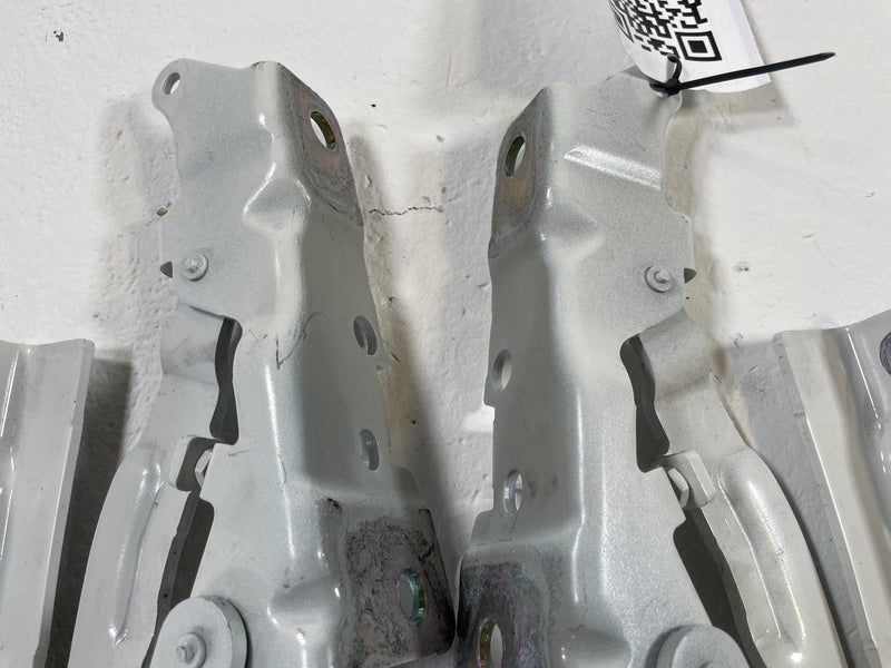 Load image into Gallery viewer, 2023-2025 HYUNDAI IONIQ 6 TRUNK DECK LID LEFT &amp; RIGHT HINGE SUPPORT # 109814
