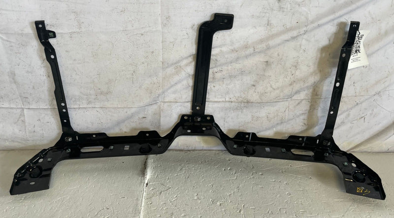 Load image into Gallery viewer, 25-26 CHEVROLET EQUINOX FRONT BUMPER UPPER SUPPORT MOUNT BRACKET 1.5L #111379
