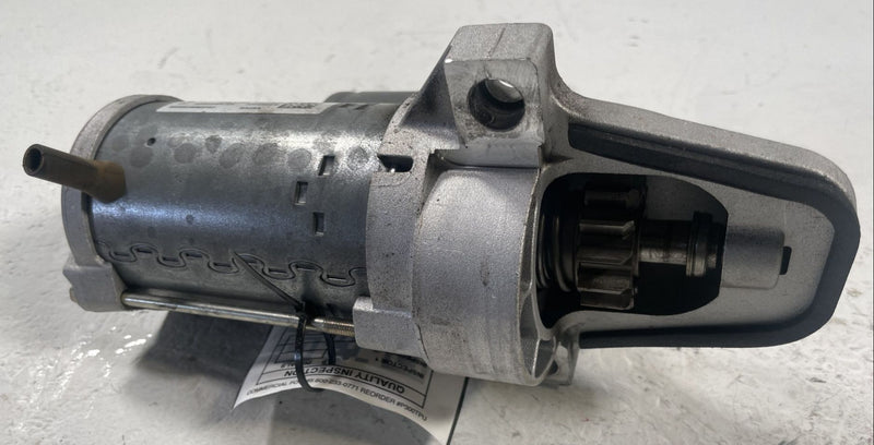 Load image into Gallery viewer, 2020 - 2025 FORD EXPLORER RWD 12V ENGINE STARTER MOTOR ASSEMBLY 2.3L # 111075
