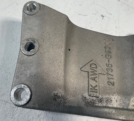 2019-2026 GENESIS G70 AWD TRANSMISSION CROSSMEMBER MOUNT 21735G9300