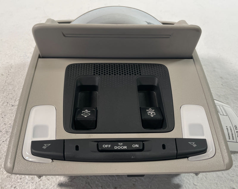 Load image into Gallery viewer, 2023 - 2025 HONDA FRONT ROOF OVERHEAD CONSOLE DOME LIGHT LAMP # 105826
