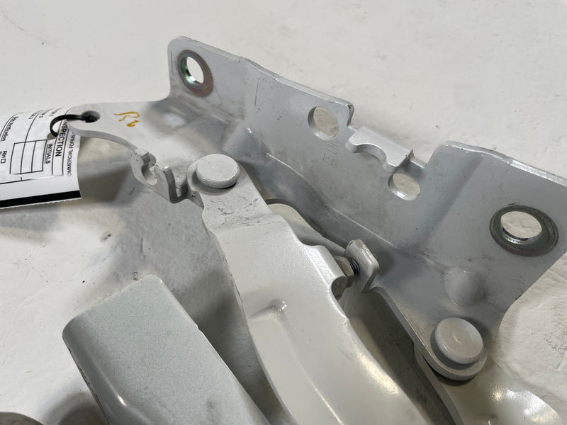 Load image into Gallery viewer, 2023-2025 HYUNDAI IONIQ 6 TRUNK DECK LID LEFT &amp; RIGHT HINGE SUPPORT # 109814
