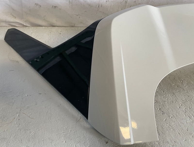 Load image into Gallery viewer, 2025-2026 CHEVROLET EQUINOX TAILGATE BACK DOOR ROOF SPOILER &amp; LIGHT LAMP #111389
