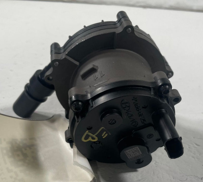 Load image into Gallery viewer, 2025-2026 HYUNDAI IONIQ 5 ENGINE MOTOR AUXILIARY WATER COOLANT PUMP # 112566
