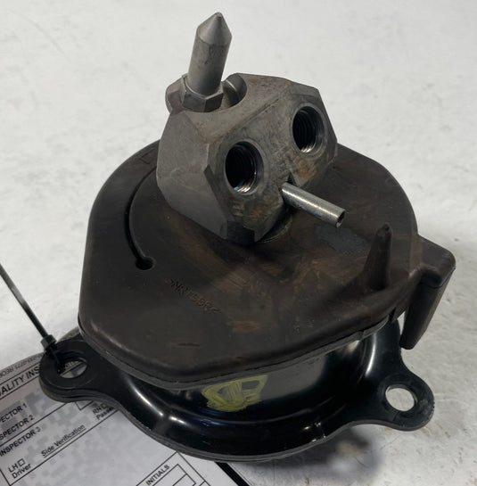 2022-2026 TOYOTA TUNDRA FRONT LEFT ENGINE MOUNT INSULATOR BRACKET