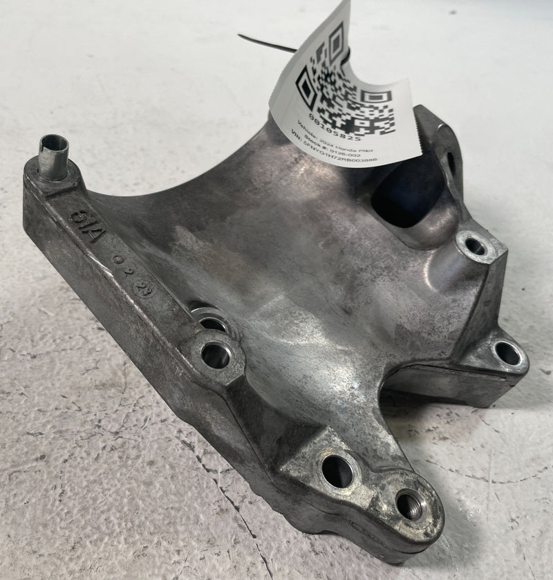 Load image into Gallery viewer, 23-25 HONDA PILOT A/C AIR CONDITIONING COMPRESSOR MOUNT SUPPORT BRACKET # 105825
