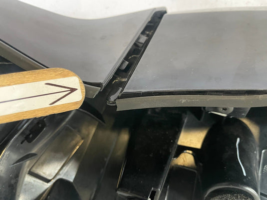 2025-2026 CHEVROLET EQUINOX TAILGATE BACK DOOR ROOF SPOILER & LIGHT LAMP