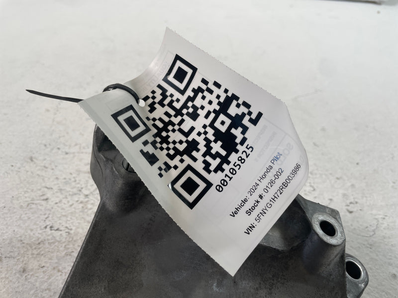 Load image into Gallery viewer, 23-25 HONDA PILOT A/C AIR CONDITIONING COMPRESSOR MOUNT SUPPORT BRACKET # 105825
