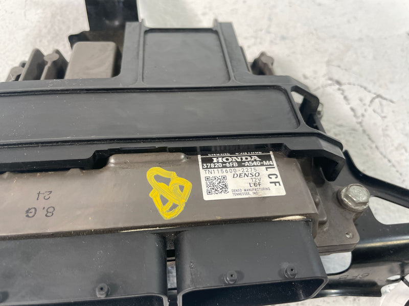 Load image into Gallery viewer, 23-24 HONDA PILOT AWD ENGINE &amp; BODY CONTROL MODULE ECM BCM W/KEY FOB 3.0L 105786
