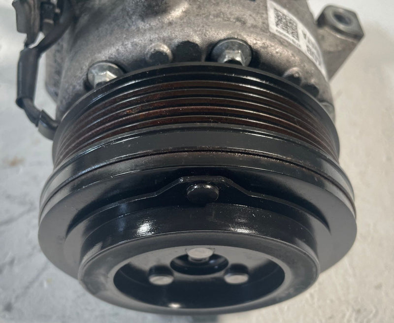 Load image into Gallery viewer, 2020- 2023 GENESISI G70 AC A/C COMPRESSOR ASSEMBLY 2.0L 97701-G9060 # 113925
