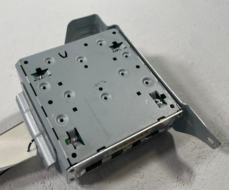 Load image into Gallery viewer, 2025-2026 HYUNDAI IONIQ 5 CLUSTER COMMUNICATION CONTROL MODULE UNIT # 112554
