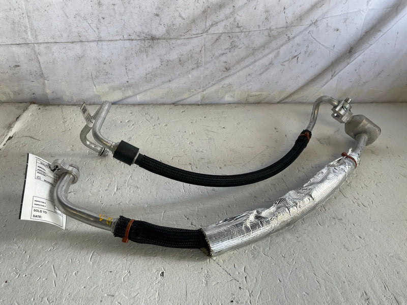 Load image into Gallery viewer, 25-26 CHEVROLET EQUINOX AC AIR CONDITIONING DISCHARGE &amp; SUCTION PIPE LINE 111375
