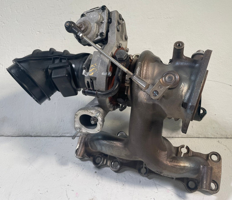 Load image into Gallery viewer, 2021 - 2023 GENESIS G70 ENGINE EXHAUST MANIFOLD TURBOCHARGER 2.0L # 113924
