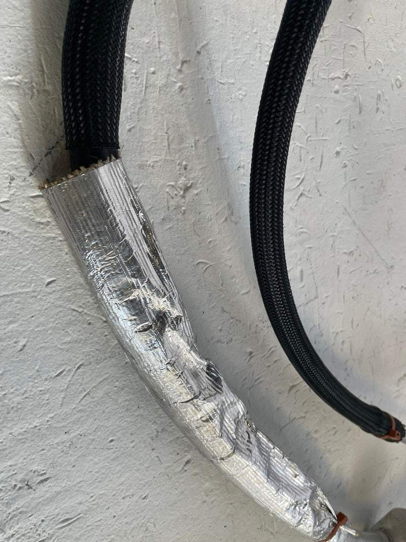 Load image into Gallery viewer, 25-26 CHEVROLET EQUINOX AC AIR CONDITIONING DISCHARGE &amp; SUCTION PIPE LINE 111375
