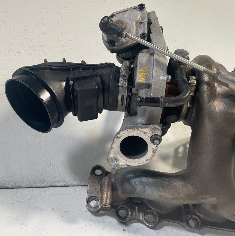 Load image into Gallery viewer, 2021 - 2023 GENESIS G70 ENGINE EXHAUST MANIFOLD TURBOCHARGER 2.0L # 113924

