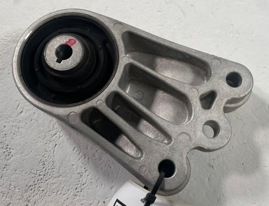 2022-2025 HYUNDAI IONIQ 5 REAR RIGHT ENGINE MOTOR SUPPORT MOUNT BRACKET