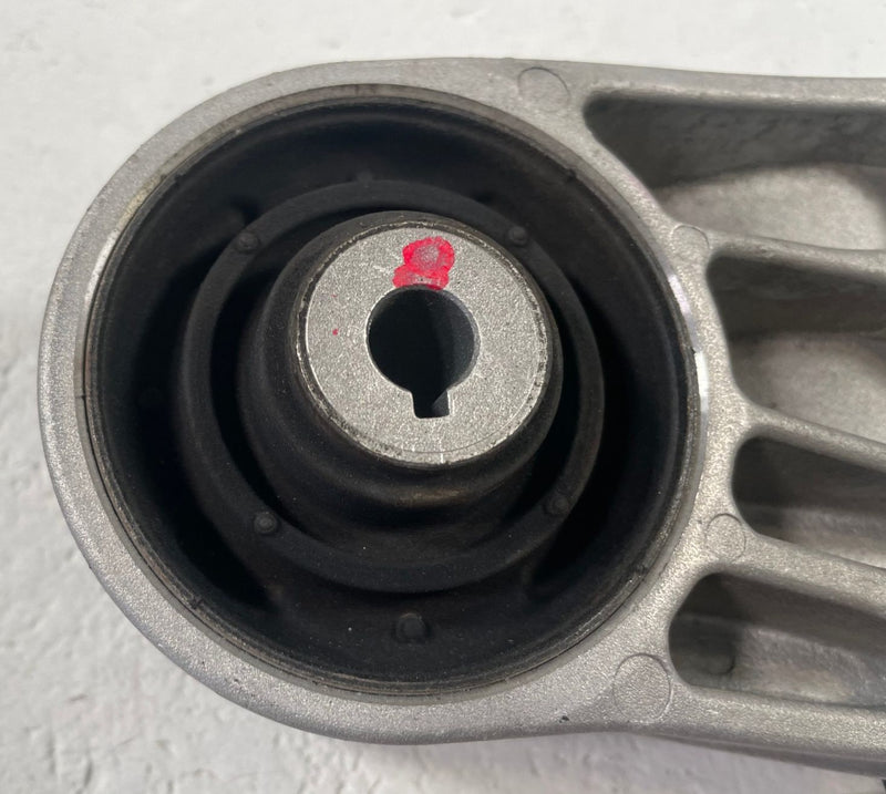 Load image into Gallery viewer, 2022-2025 HYUNDAI IONIQ 5 REAR RIGHT ENGINE MOTOR SUPPORT MOUNT BRACKET # 112557
