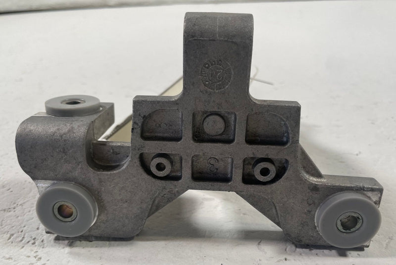 Load image into Gallery viewer, 2025 HYUNDAI IONIQ 5 ELECTRIC COOLANT COOLING WATER PUMP BRACKET # 112552
