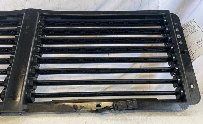 Load image into Gallery viewer, 25-26 CHEVROLET EQUINOX RADIATOR UPPER SHUTTER DUCT AIR DEFLECTOR GUIDE # 111371
