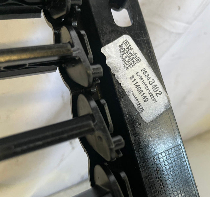 Load image into Gallery viewer, 25-26 CHEVROLET EQUINOX RADIATOR UPPER SHUTTER DUCT AIR DEFLECTOR GUIDE # 111371
