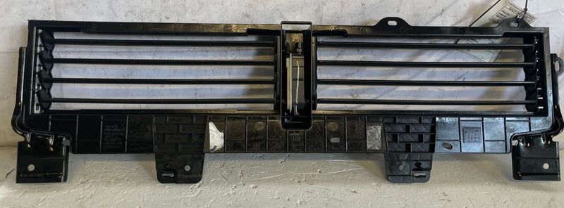 Load image into Gallery viewer, 2025 - 2026 CHEVROLET EQUINOX RADIATOR LOWER AIR SHUTTER 1.5L 26343401 # 111368
