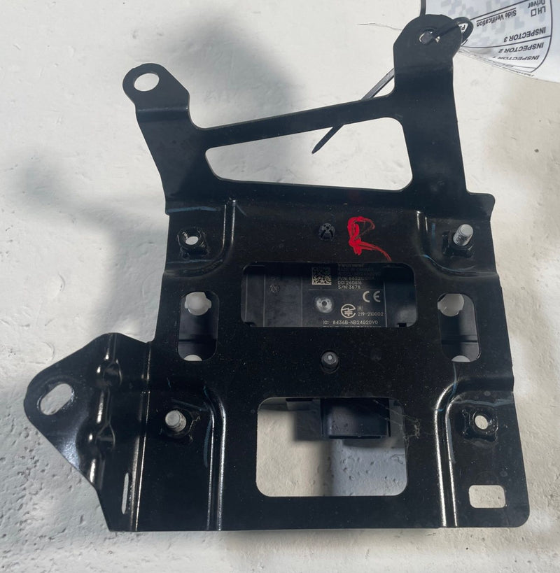 Load image into Gallery viewer, 2025-2026 ACURA ADX REAR RIGHT BLIND SPOT RADAR SENSOR MODULE W/BRACKET # 113965
