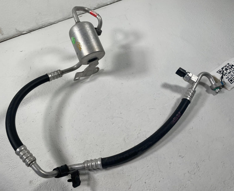 Load image into Gallery viewer, 23-26 HYUNDAI IONIQ 5 RWD AC AIR CONDITIONING DISCHARGE HOSE PIPE TUBE # 112541

