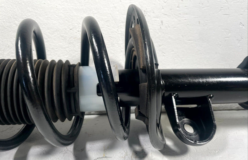 Load image into Gallery viewer, 2020-2026 FORD EXPLORER RWD FRONT RIGHT SUSPENSION SHOCK STRUT ABSORBER #111059
