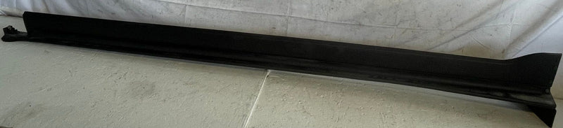 Load image into Gallery viewer, 2025-2026 CHEVROLET EQUINOX FRONT LEFT SIDE SKIRT ROCKER PANEL MOLDING # 111415
