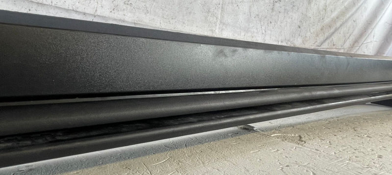 Load image into Gallery viewer, 2025-2026 CHEVROLET EQUINOX FRONT LEFT SIDE SKIRT ROCKER PANEL MOLDING # 111415
