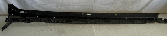 2025-2026 CHEVROLET EQUINOX FRONT LEFT SIDE SKIRT ROCKER PANEL MOLDING